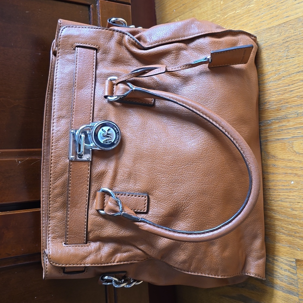 Michael Kors Hamilton Acorn Brown Saffiano Leather Shoulder Handbag Lock & Key